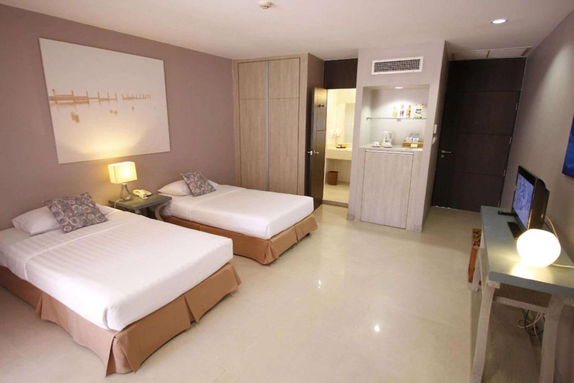 Hotel Tropicana Pattaya Exterior foto